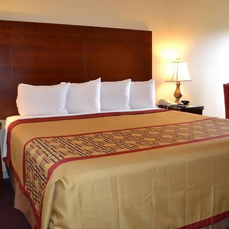 Days Inn By Wyndham High Point/Archdale Eksteriør billede