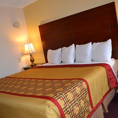 Days Inn By Wyndham High Point/Archdale Eksteriør billede