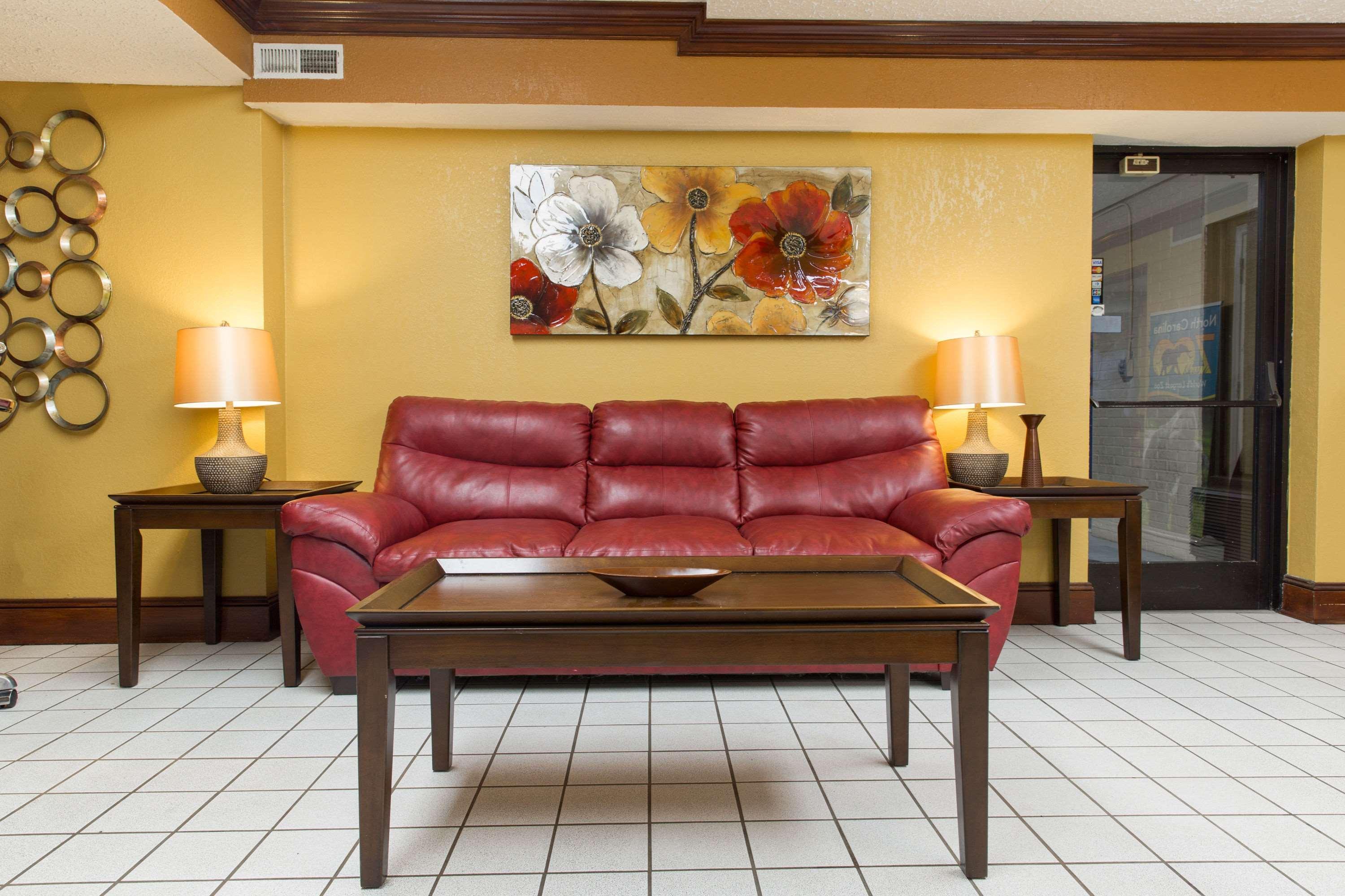 Days Inn By Wyndham High Point/Archdale Eksteriør billede
